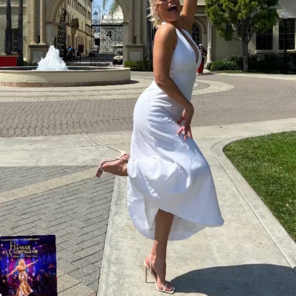 BEST Reformation Delilah Linen Maxi Dress Eclipse Dot Polka Dot Vacation Halter - Picture 3 of 11